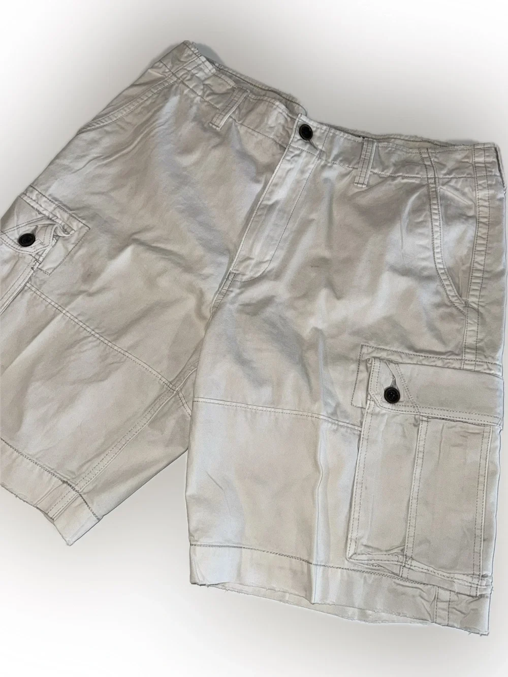 Y2K American Eagle Outfitters Men's Khaki Cargo Shorts size 38
